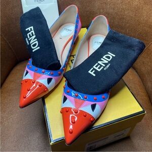 Authentic Fendi 'Monster Eyes'
Studded Pointed Flats (Vero Cuoio)
EU 39